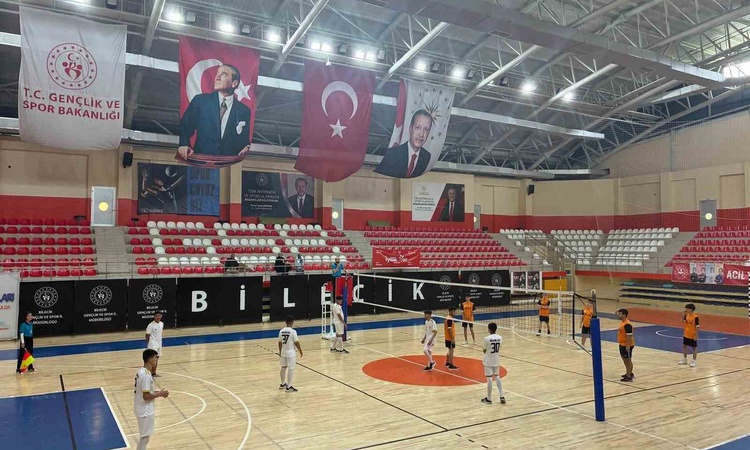 Son Gelişme: Bilecik Çocuk Evleri Sitesi, Düzce'yi 3-0 yenerek üst tura artış grafiği çizdi: Gelişmeler Takip