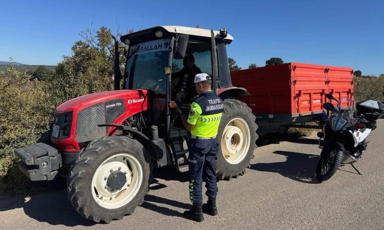 Son Gelişme: Bilecik’te jandarmadan traktör sürücülerine hayati uyarı