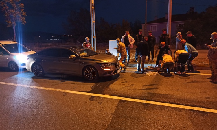 Son Gelişme: Bingöl'de iki ayrı trafik kazasında 4 kişi yaralandı: Gelişmeler Takip Ediliyor