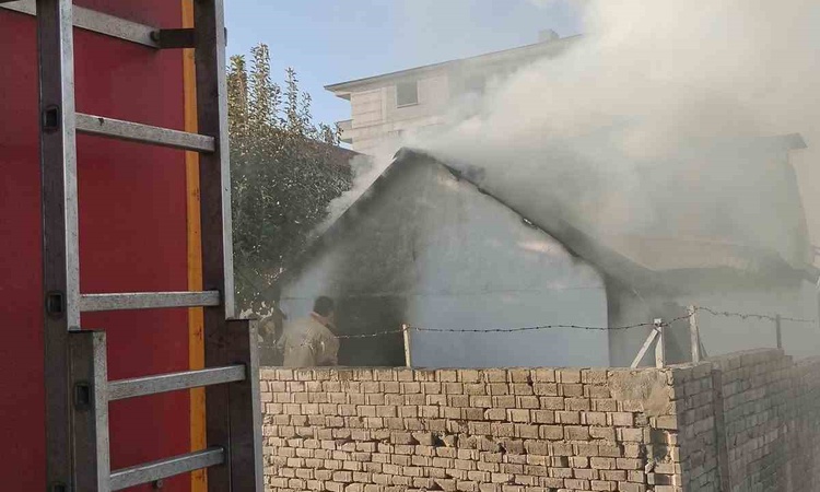 Son Gelişme: Bingöl'de bir odunlukta çıkan yangın itfaiye müdahalesiyle söndürüldü ve Merak Edilenler