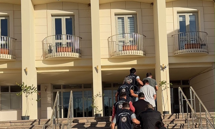 Son Gelişme: Bodrum’da göçmen kaçakçılığı operasyonunda 3 şüpheli hakkında tutuklama kararı verildi