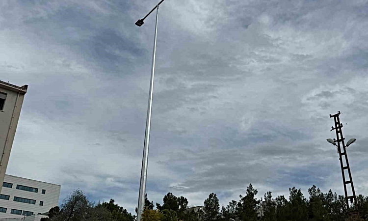 Son Gelişme: Boyabat’ta elektrik hatları yer altına alındı, yeni aydınlatma direkleri dikildi
