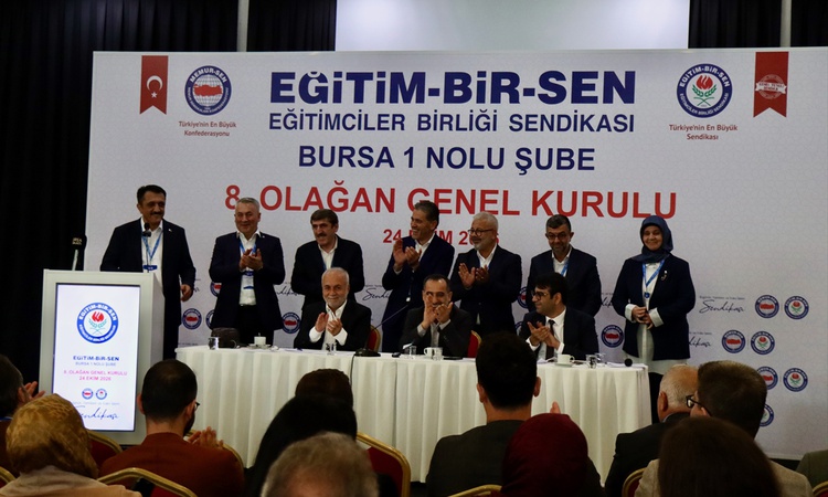 Son Gelişme: Bursa'da Eğitim-Bir-Sen'in 8. Olağan Genel Kurulu'nda Adil Yazıcıoğlu başkan seçildi. ve Merak Ed