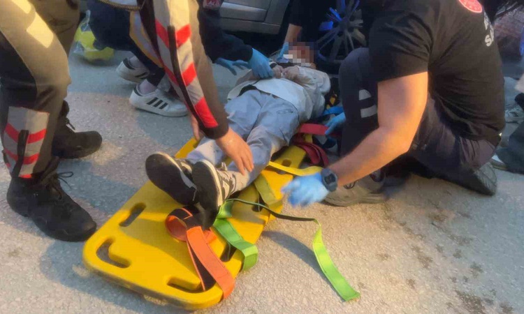 Son Gelişme: Bursa Mudanya'da motosiklet yola çıkan 9 yaşındaki çocuğa çarptı, çocuk yaralandı