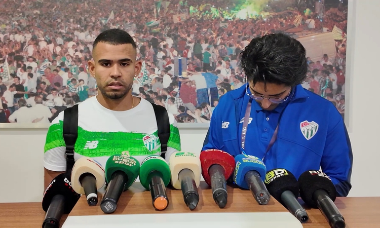 Son Gelişme: Bursasporlu futbolculardan Esenler Erokspor beraberliği sonrası açıklama: Gelişmeler Takip Ediliy
