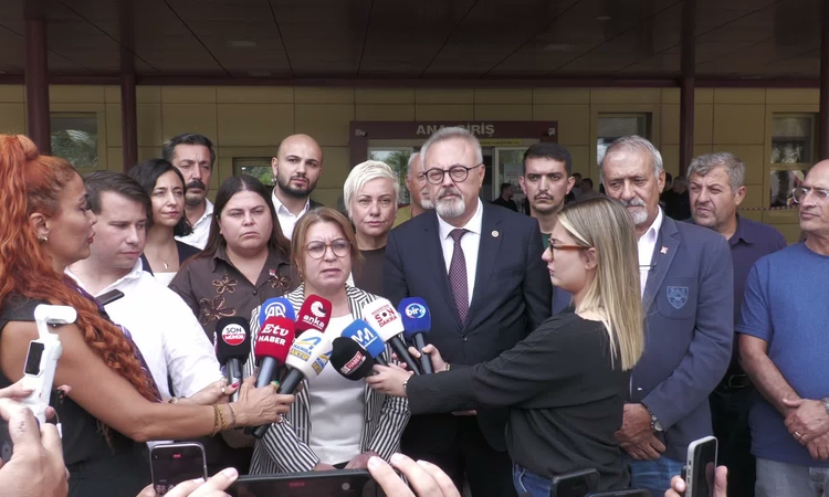 Son Gelişme: CHP heyeti, Manisa Turgutlu'da okul saldırısında yaralanan 11 öğrenciyi ziyaret etti - Son Dakika