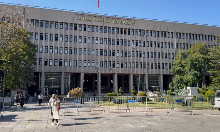 Son Gelişme: CHP kurultay davasında savcı 9 sanığa 3'er yıla kadar hapis, 3 sanığa beraat istedi