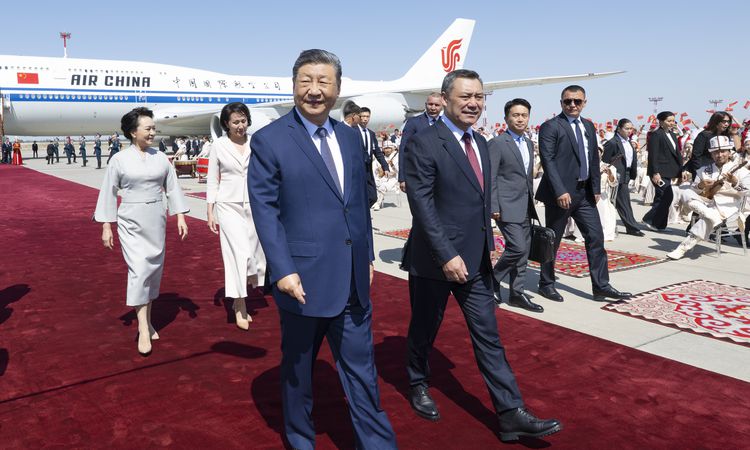 Son Gelişme: Çin-Kırgızistan İlişkilerinde Yeni Dönem: Xi ve Caparov'dan Stratejik Ortaklık Mesajları ve Merak