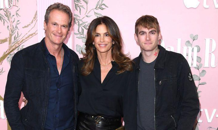 Son Gelişme: Cindy Crawford, 27 yaşında ölen oğlu Presley Gerber'e 'tatlı bir ruh' dedi: Gelişmeler Takip Edil