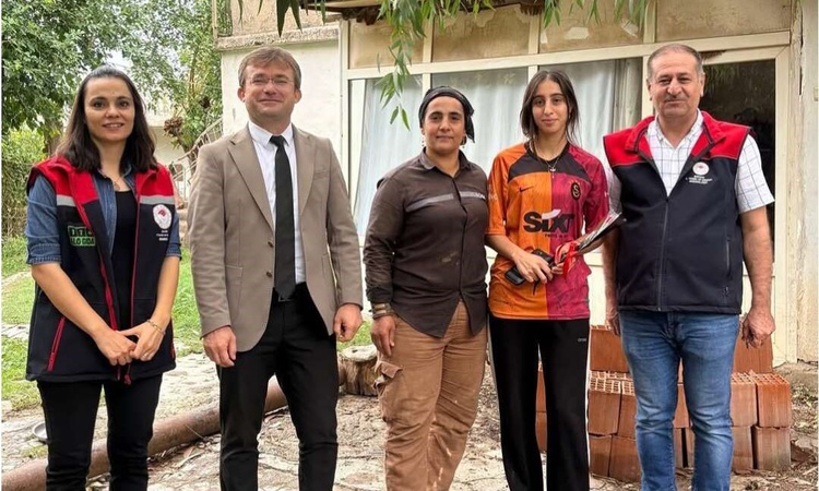 Son Gelişme: Cizre Tarım ve Orman Müdürlüğü, kadın çiftçi Rukiye Kalkan'ı 15 Ekim'de ziyaret etti ve Merak Edi