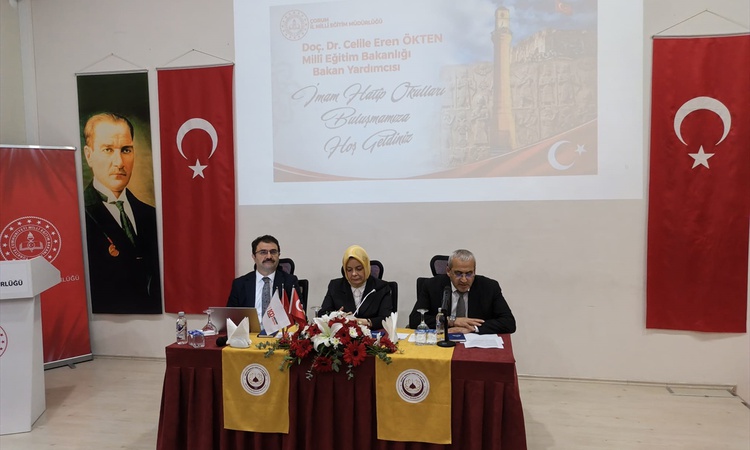 Son Gelişme: Çorum'da "İmam Hatip Okulları İl Değerlendirme Toplantısı" yapıldı ve Merak Edilenler