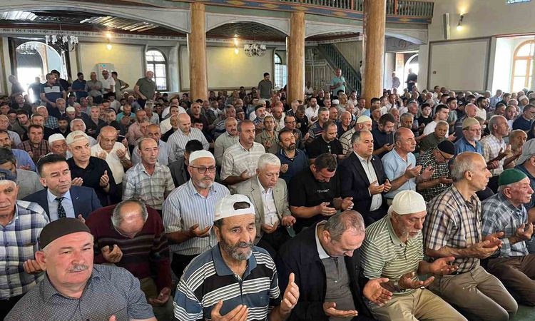 Son Gelişme: Çorum'da Zafer Bayramı'nda şehitler için hatim duası | İşte Tüm Ayrıntılar