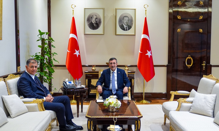 Son Gelişme: Cumhurbaşkanı Yardımcısı Yılmaz İzmir Büyükşehir Belediye Başkanı Tugay'ı kabul etti - Son Dakika