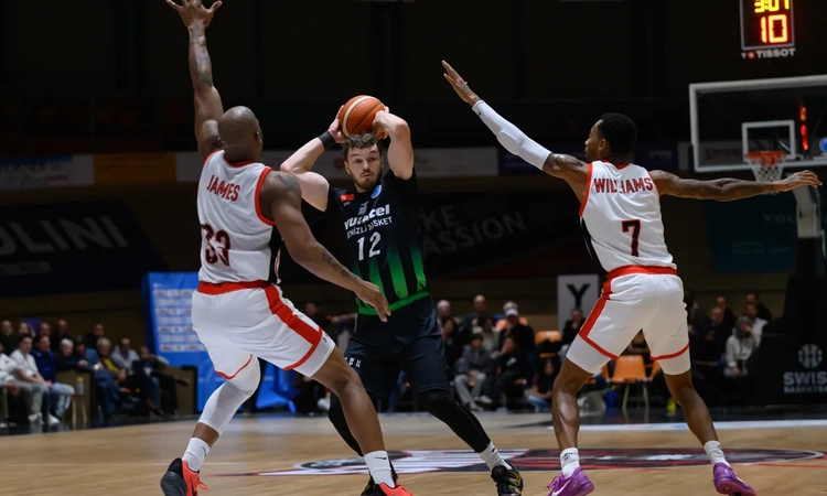 Son Gelişme: Denizli Basket Avrupa'da ilk deplasman galibiyetini İsviçre'de 80-76 kazandı: Gelişmeler Takip Ed
