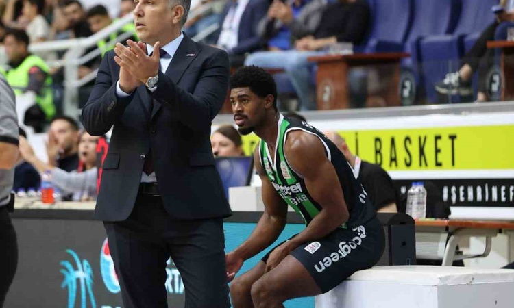 Son Gelişme: Denizli Basket koçu Aktaş, Anadolu Efes yenilgisinde ilk yarıyı boşa harcadık dedi - Son Dakika B