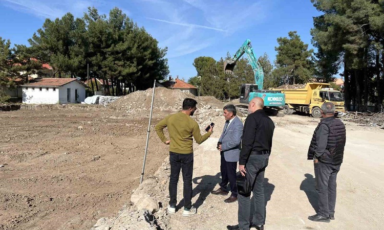 Son Gelişme: Denizli Çivril Karayahşiler'de 9 derslikli eğitim yerleşkesinin yapımı resmen start aldı