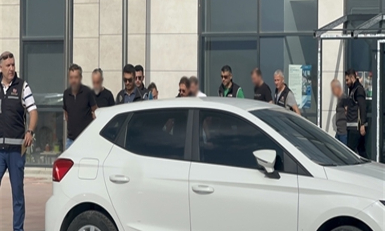 Son Gelişme: Devre mülk dolandırıcılığı davasında 6 sanıktan 2'sinin ev hapsi kaldırıldı: Gelişmeler Takip Edi