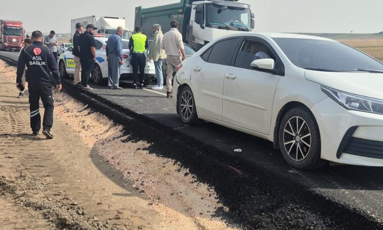 Son Gelişme: Diyarbakır Çınar'da 3 araç zincirleme kazaya karıştı, 7 kişi yaralandı: Gelişmeler Takip Ediliyor