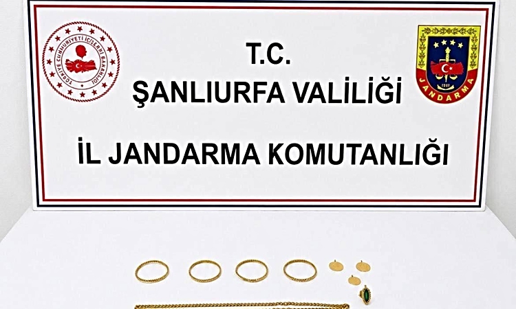 Son Gelişme: Dolandırdığı kişiden aldığı altınları satmaya çalışan şahıs yakalandı: Gelişmeler Takip Ediliyor