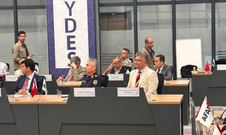 Son Gelişme: DPÜ Rektörü Kızıltoprak: "Kütahya’nın afetlere karşı daha dirençli bir şehir olması için çalışaca