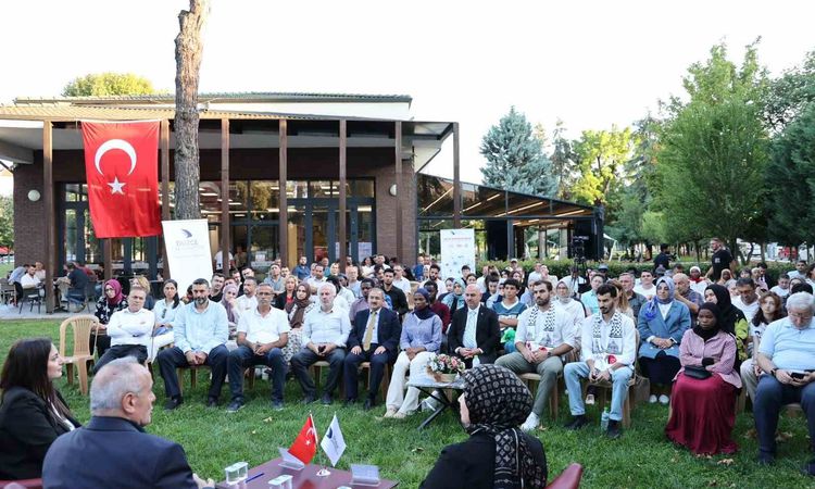 Son Gelişme: Düzce'de Gazze İçin Bilim Kafe: 'Her Şartta Öğrenmek' ve Merak Edilenler