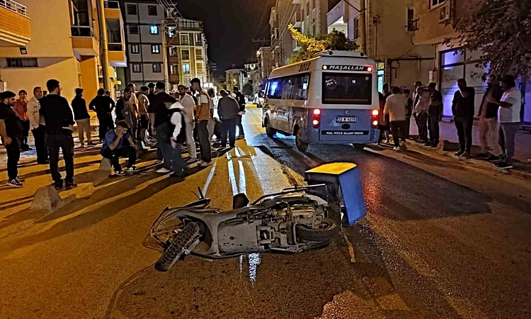 Son Gelişme: Edirne Keşan'da motosiklet yayaya çarptı, 2 kişi yaralanıp hastaneye kaldırıldı. - Son Dakika Bil