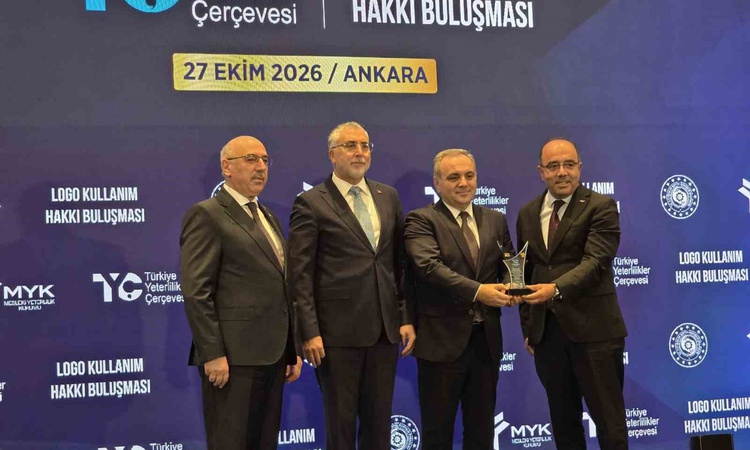 Son Gelişme: ERÜ TYÇ logo hakkı alarak Türkiye'de ilk 20 üniversite arasına girdi - Son Dakika Bilgileri