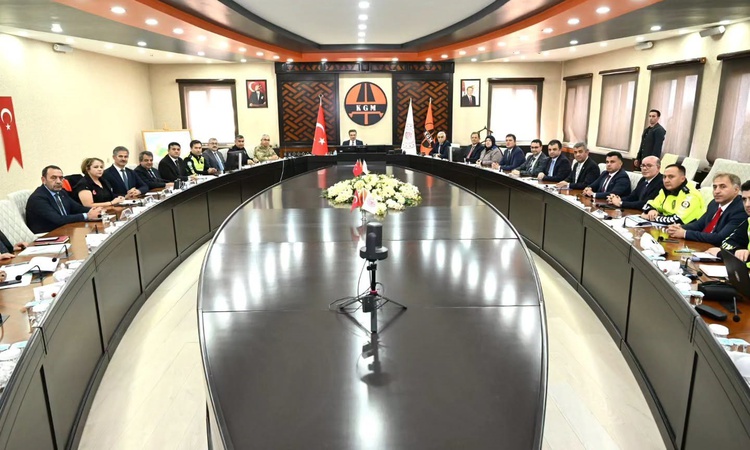 Son Gelişme: Erzurum'da trafik güvenliği kurulu toplandı, Vali Baruş 2024-2027 planını vurguladı | İşte Tüm Ay