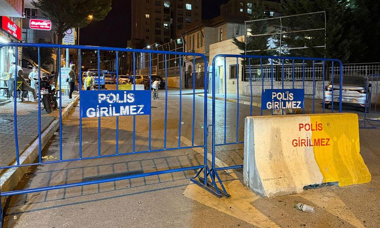 Son Gelişme: Esenyurt’ta yakalanan firari nezarette intihara kalkıştı, hastanede öldü | İşte Tüm Ayrıntılar