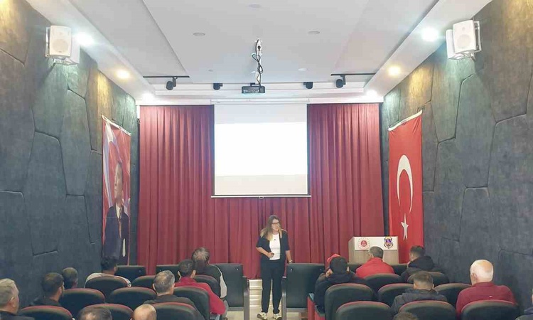 Son Gelişme: Eskişehir'de 3 cezaevindeki tutuklu ve hükümlülere aile içi iletişim eğitimi verildi: Gelişmeler