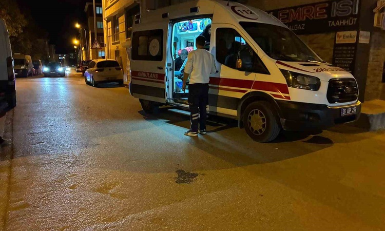Son Gelişme: Eskişehir Odunpazarı'nda otomobile yandan çarpan motosiklet sürücüsü yaralandı ve Merak Edilenler