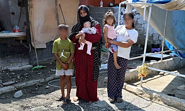 Son Gelişme: Ev alma hayaliyle kandırıldı, 5 çocuğuyla ahırda yaşamaya resmen start aldı: Gelişmeler Takip Edi