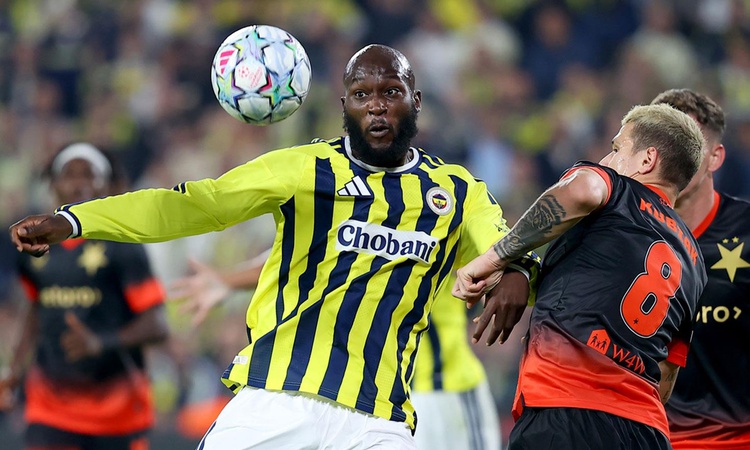Son Gelişme: Fenerbahçe 2 farklı öne geçtiği maçta 90. dakikada yıkıldı ve Merak Edilenler