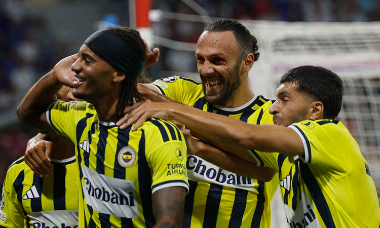 Son Gelişme: Fenerbahçe, Lyon'u 2-1 yenerek Şampiyonlar Ligi'ne artış grafiği çizdi - Son Dakika Bilgileri