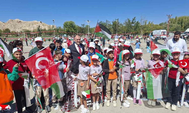 Son Gelişme: Gazzeli çocuklar için uçurtmalar gökyüzüyle buluştu: Gelişmeler Takip Ediliyor