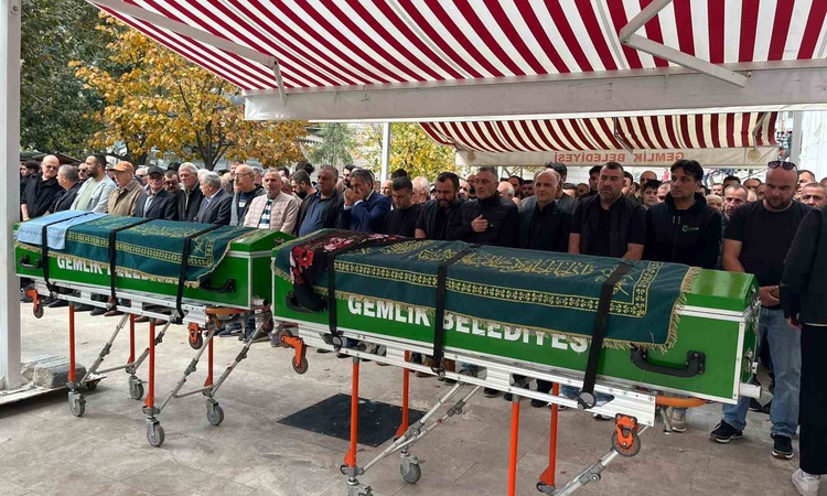 Son Gelişme: Gemlik'te evlerinde cinayete kurban giden Kara çifti son yolculuğuna uğurlandı: Gelişmeler Takip