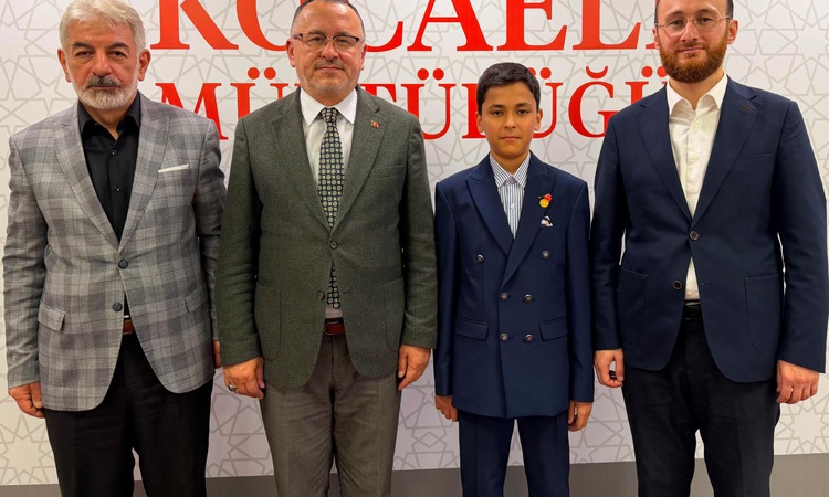 Son Gelişme: Gölcük’ten Türkiye birinciliği! 11 ayda hafız olan Abdullah Türkben yarışmayı kazandı ve Merak Ed