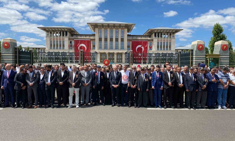 Son Gelişme: Gündüz: ’’Terörsüz Türkiye süreci milli birlik ve beraberlik ruhunun gelişmesine katkı sağlayacak