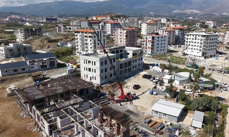 Son Gelişme: Hatay Valisi Masatlı, Antakya'daki yeni hizmet binalarını ve eğitim tesisini inceledi ve Merak Ed