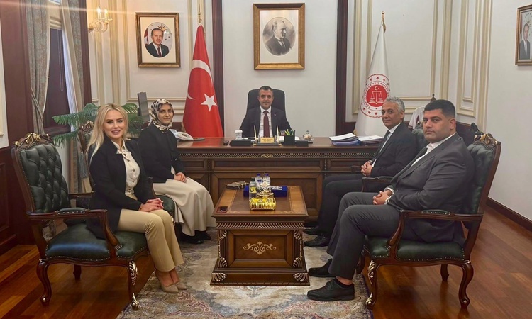 Son Gelişme: HEKİMSEN heyeti Adalet Bakan Yardımcısı Aydoğdu'ya Hekimlik Meslek Kanunu'nu anlattı | İşte Tüm A