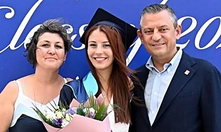 Son Gelişme: İpek Özel kimdir? Özgür Özel'in kızı İpek Özel kaç yaşında, nereli? | İşte Tüm Ayrıntılar