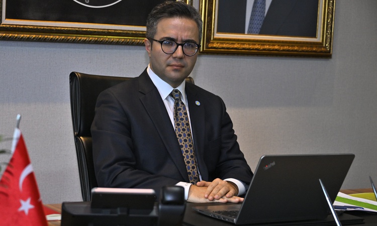 Son Gelişme: İYİ Partili Yılmaz, Halk TV kayyımı ve gazeteci tutuklamasını sansür olarak niteledi ve Merak Edi