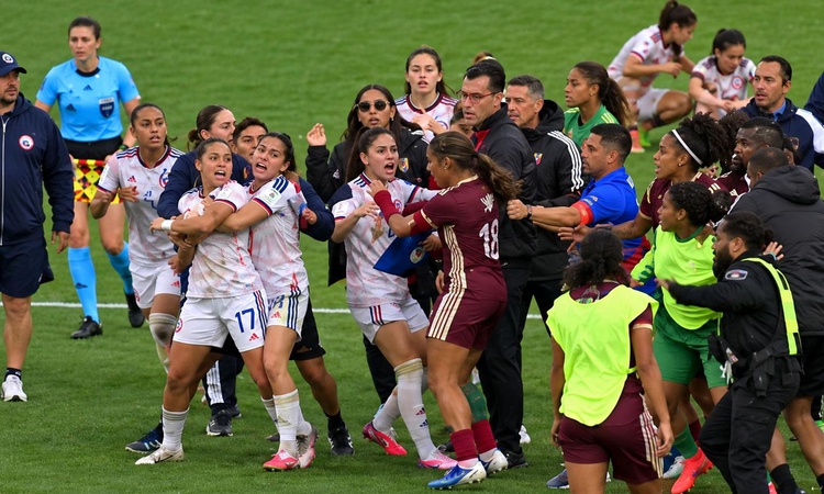 Son Gelişme: Kadın futbolunda şaşkına çeviren final! Maç bitti, kavga resmen start aldı | İşte Tüm Ayrıntılar