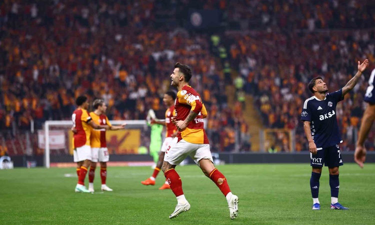 Son Gelişme: Kasımpaşa maçında Abdülkerim Bardakcı'nın kafa golü Galatasaray'ı 1-0 öne geçirdi | İşte Tüm Ayrı