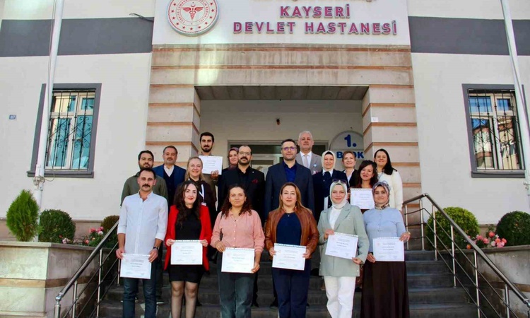 Son Gelişme: Kayseri Devlet Hastanesi'nde palyatif bakım hemşireliği eğitimi sertifikayla bitti ve Merak Edile