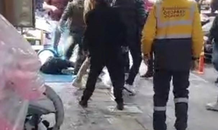 Son Gelişme: Kentin göbeğinde güpegündüz akıllara durgunluk veren saldırı: Sopa ve demir çubuklarla darbettile