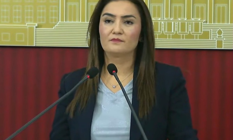 Son Gelişme: Kılıç, Tugay'ın AK Parti'ye geçişini kurultay hesaplarına meze diye eleştirdi - Son Dakika Bilgil