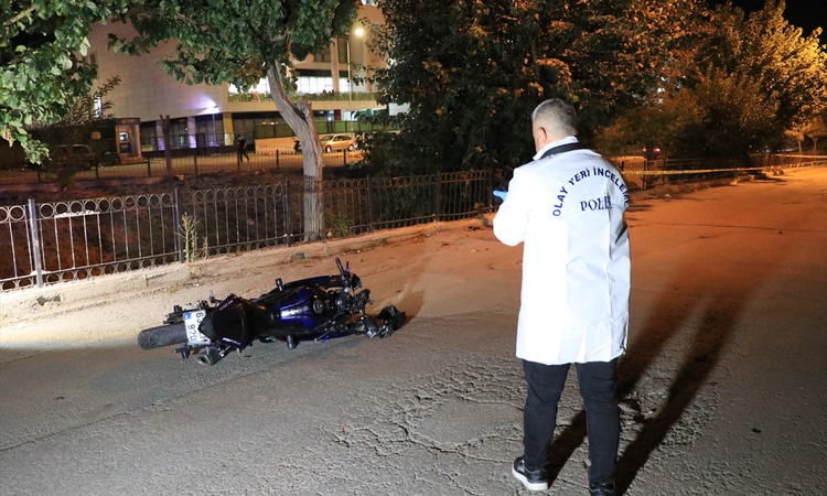 Son Gelişme: Kilis'te motosikleti devrilen sürücü ağır yaralanarak hastaneye kaldırıldı: Gelişmeler Takip Edil