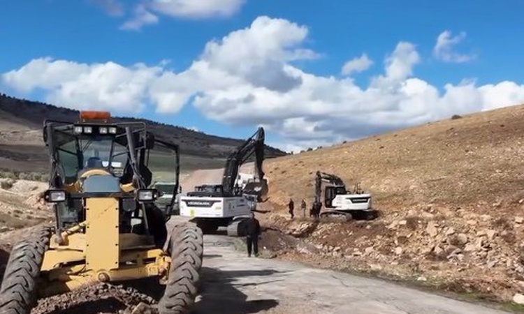 Son Gelişme: Kilis Valisi Kalaylı AFAD konutları kapsamındaki köy yolu çalışmalarını inceledi: Gelişmeler Taki