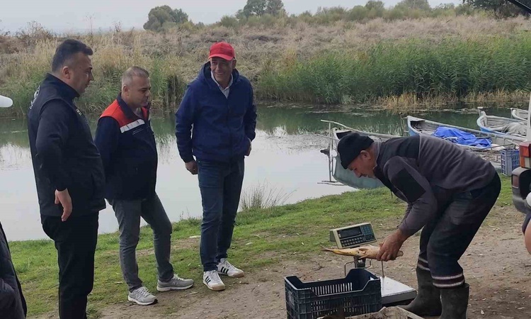 Son Gelişme: Konya Beyşehir'de balıkçılık denetimleri 24 saat esasıyla sürdürülüyor